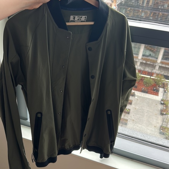 New Balance Bomber Green Size M - Picture 3 of 4